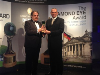 البنك السعودي للاستثمار يحصل على جائزة التميز للمسؤولية الاجتماعية البنك السعودي للاستثمار يحصل على جائزة التميز للمسؤولية الاجتماعية